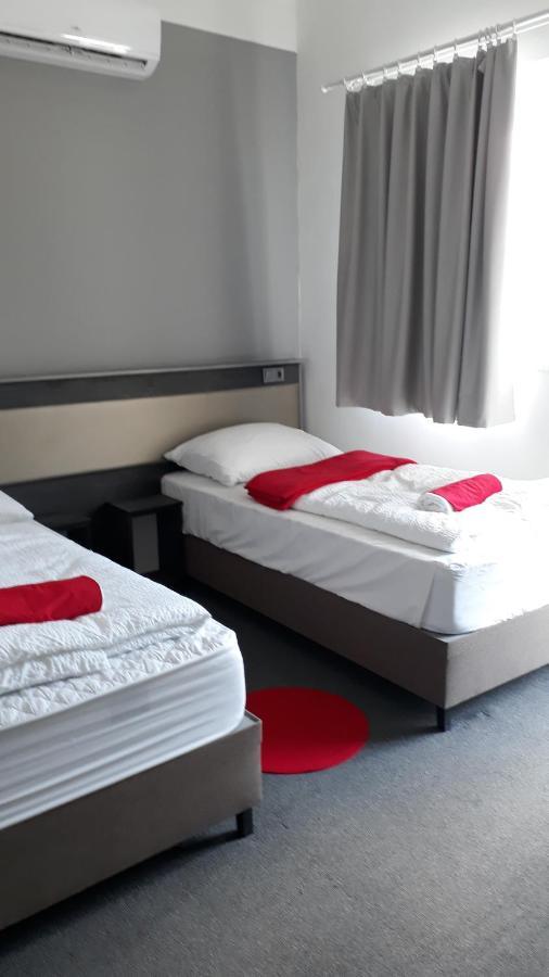 No Stress Panzio-Pizzeria-Sporttabor Bed & Breakfast Harkány Dış mekan fotoğraf