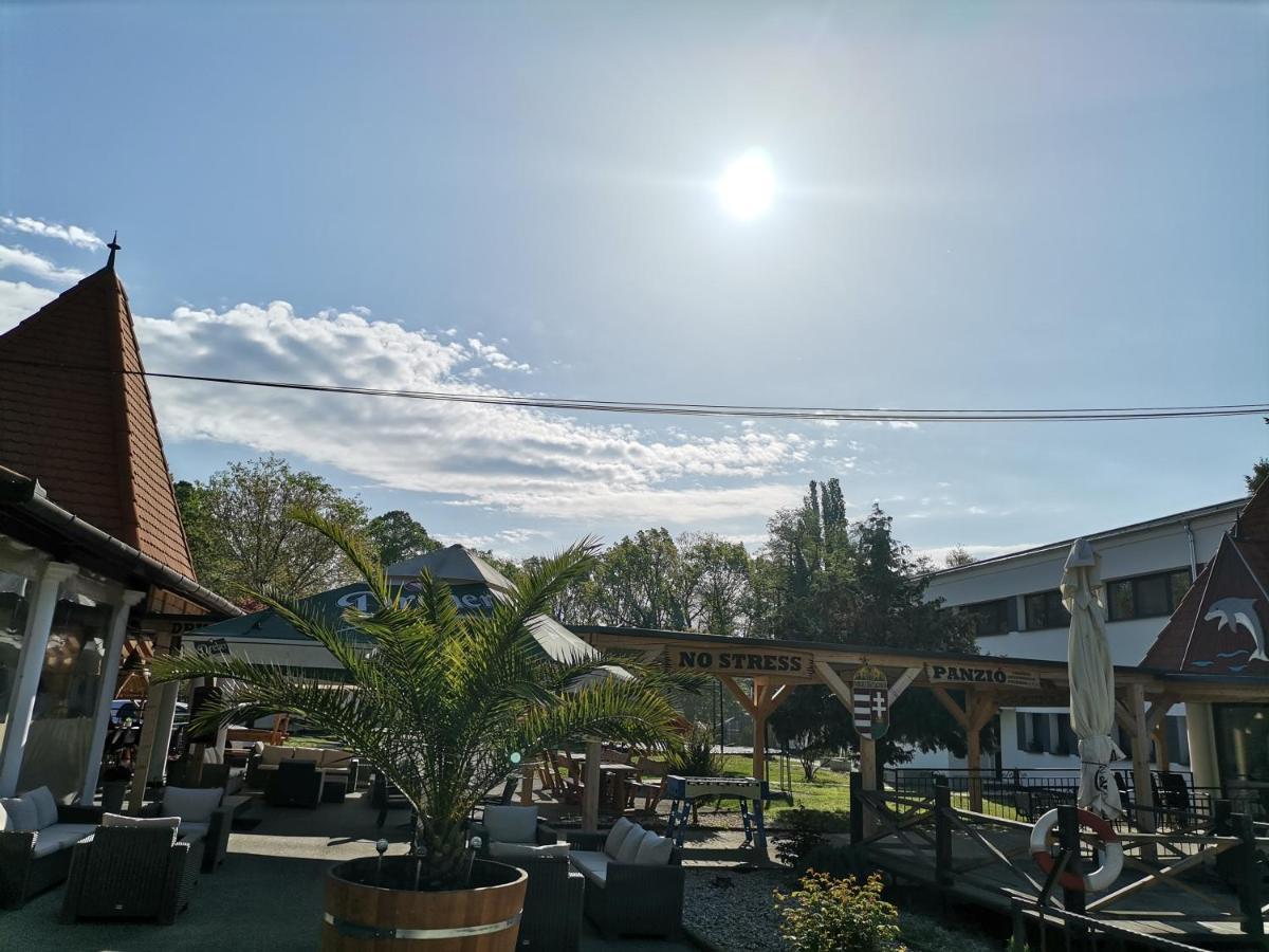 No Stress Panzio-Pizzeria-Sporttabor Bed & Breakfast Harkány Dış mekan fotoğraf