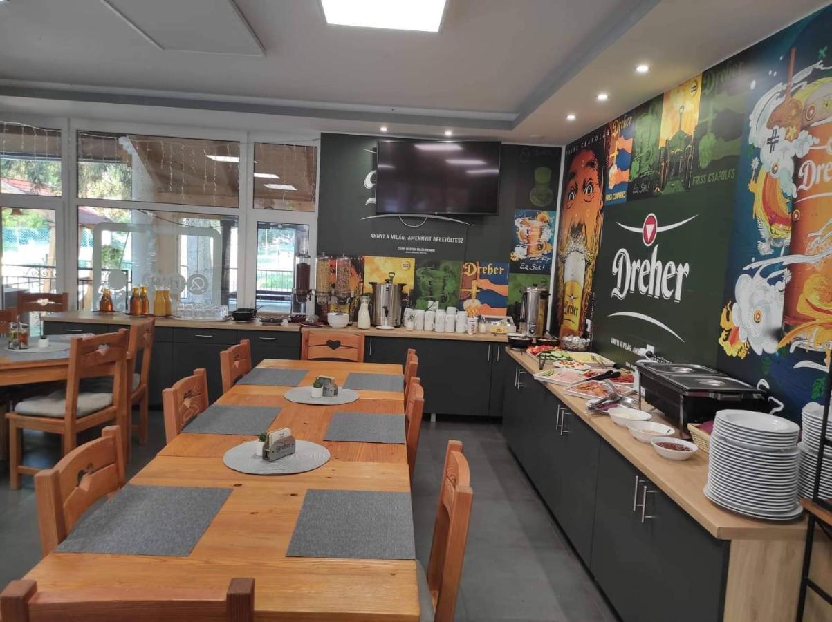 No Stress Panzio-Pizzeria-Sporttabor Bed & Breakfast Harkány Dış mekan fotoğraf